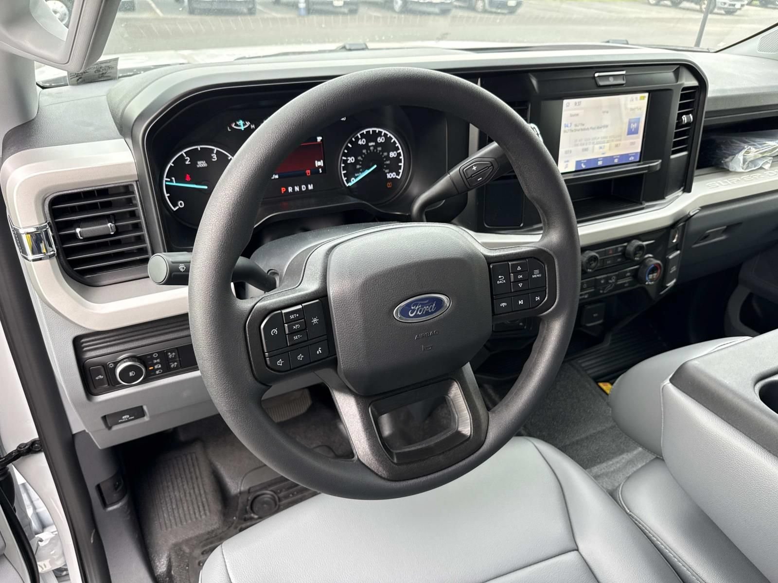 New 2026 Ford F550 4x4 Supercab Super Duty image 14
