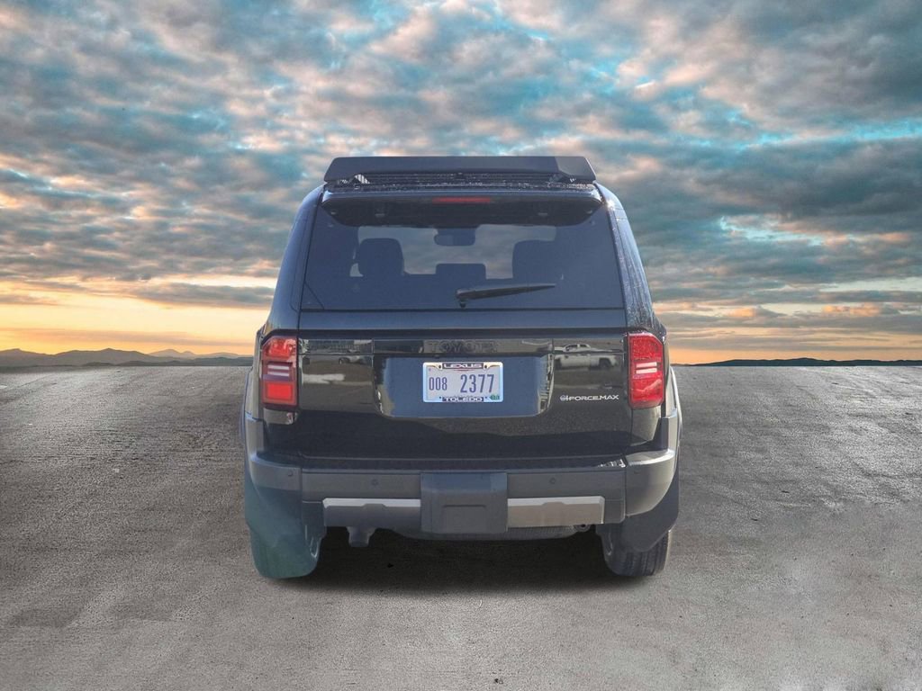 Used 2025 Toyota Land Cruiser image 8