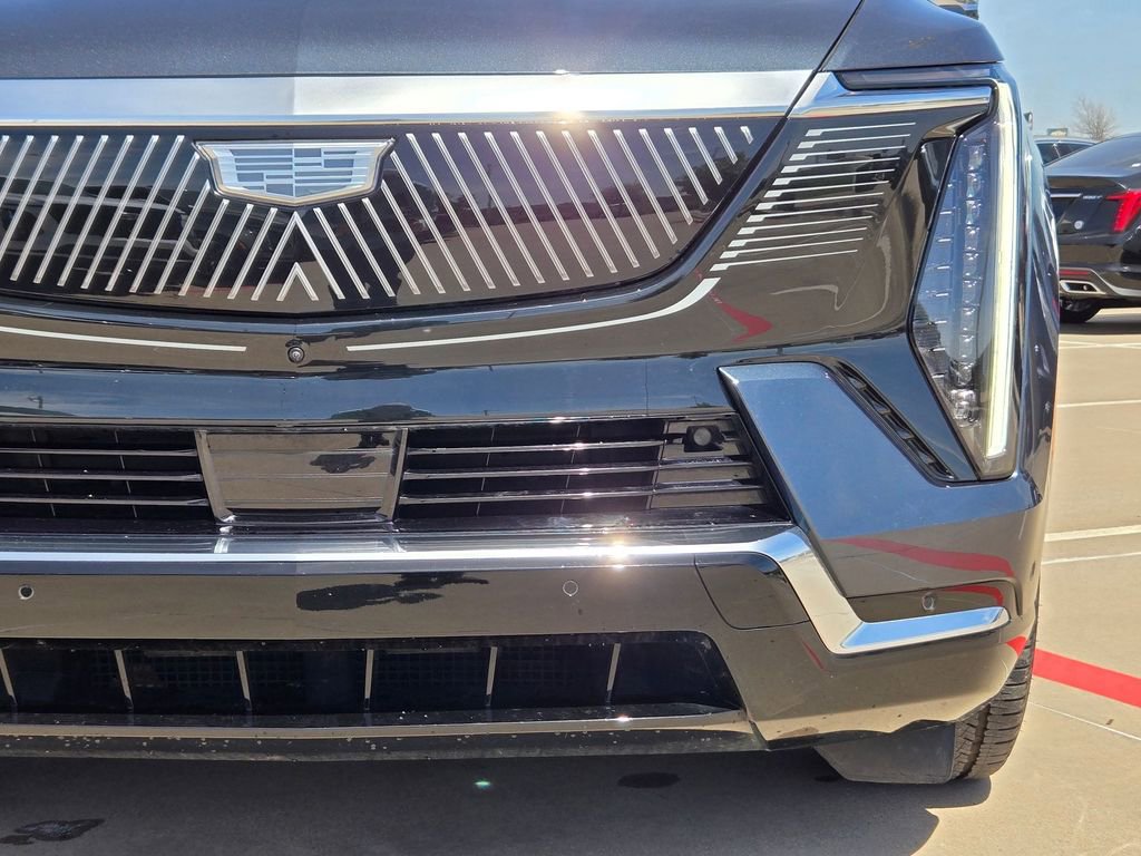 Certified 2025 Cadillac Escalade IQ Luxury 2 w/ LPO, Premium Carpet Package image 6