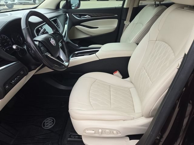 Used 2022 Buick Enclave Avenir w/ Avenir Technology Package FWD image 18