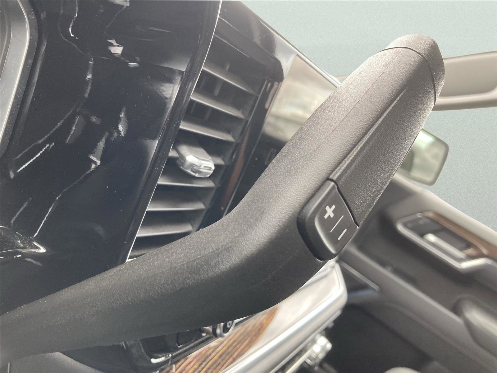 New 2026 GMC Sierra 1500 Elevation image 23