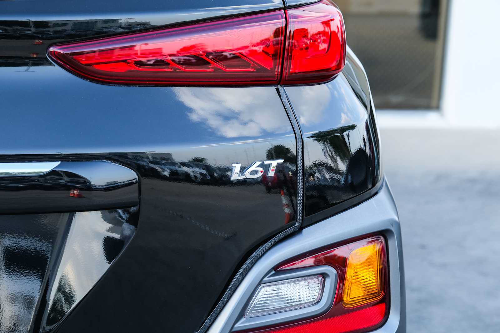 Used 2018 Hyundai Kona Ultimate FWD image 13
