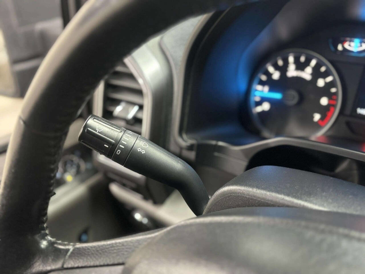 Used 2017 Ford F150 XLT w/ Equipment Group 302A Luxury image 31