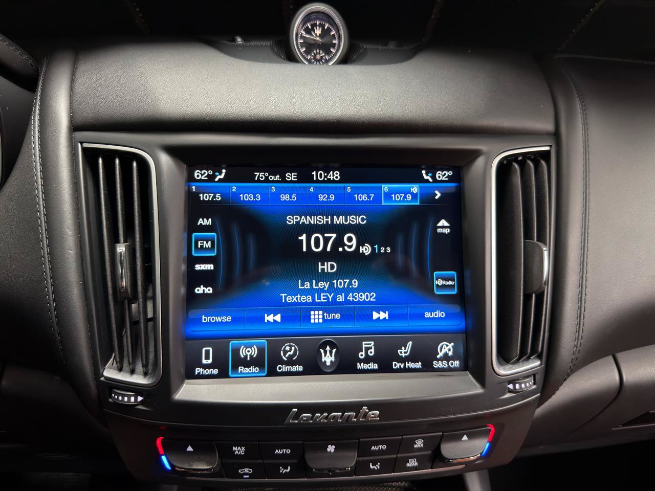 Used 2020 Maserati Levante AWD/4WD image 20
