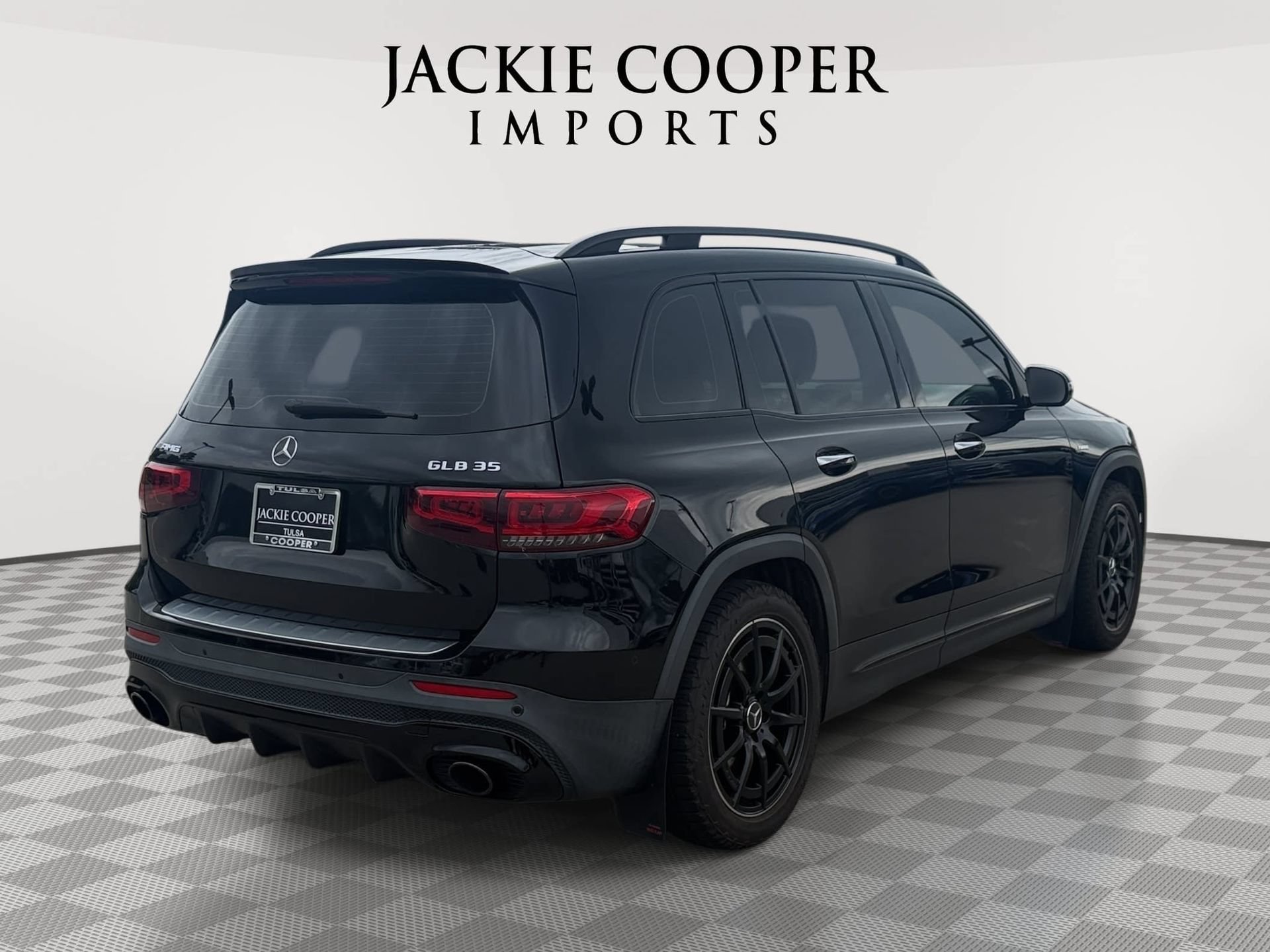 Used 2021 Mercedes-Benz GLB 35 AMG 4MATIC image 5