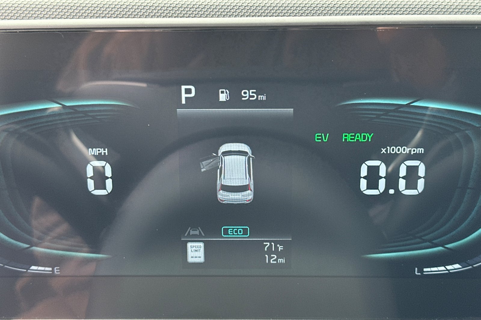 New 2026 Kia Niro EX FWD image 25