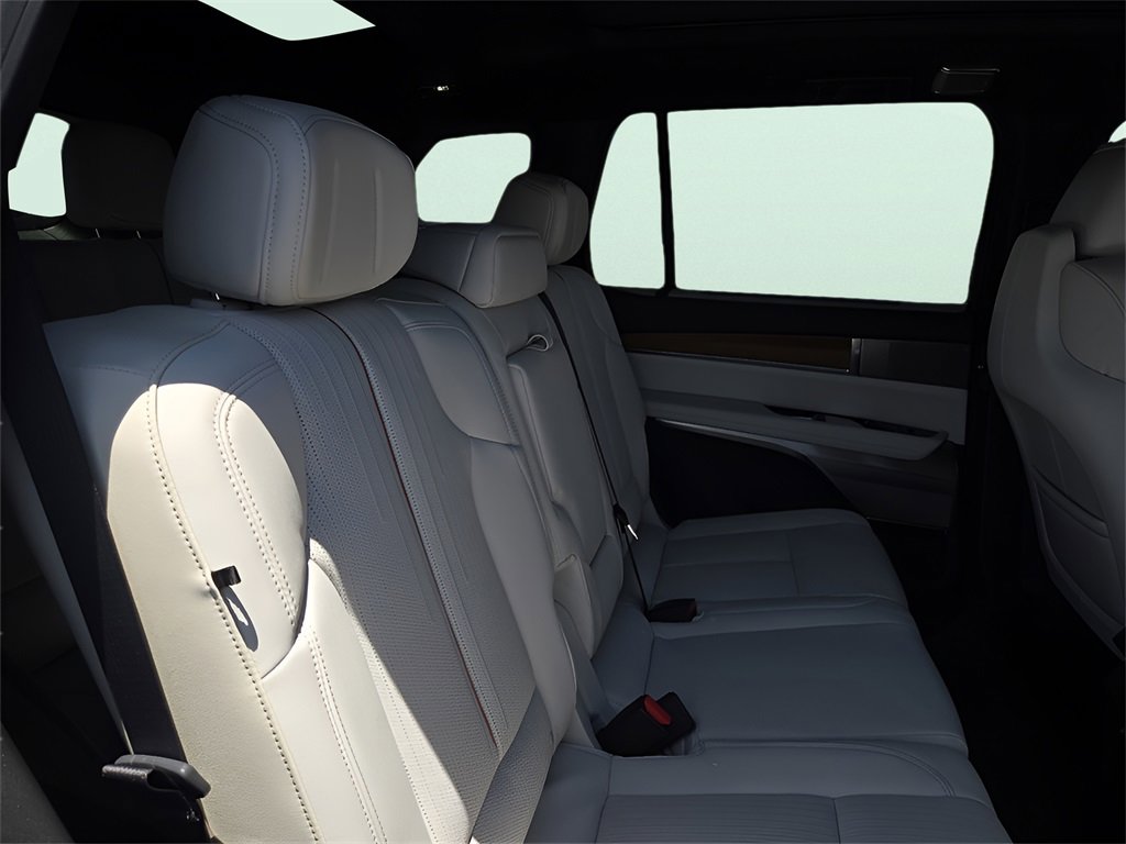 New 2026 Cadillac Vistiq Sport image 15