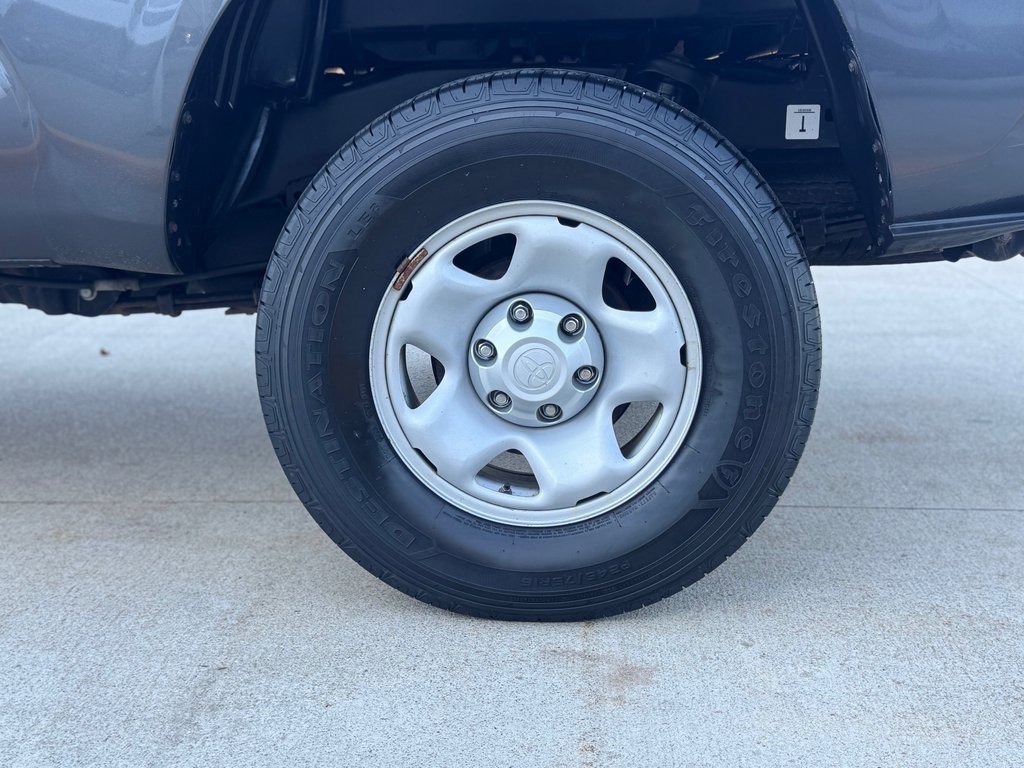 Used 2022 Toyota Tacoma SR image 7