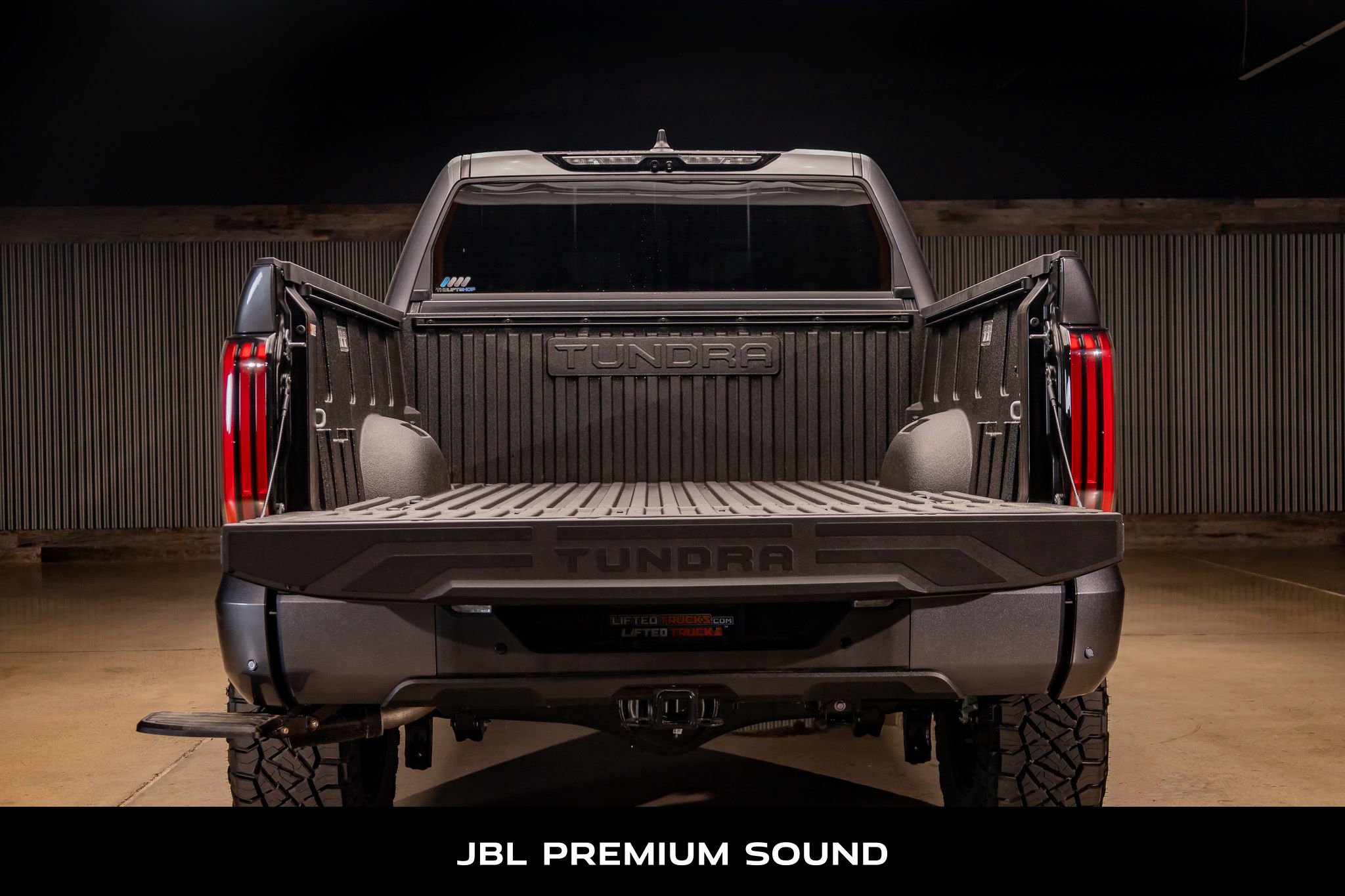 Used 2025 Toyota Tundra Platinum image 9