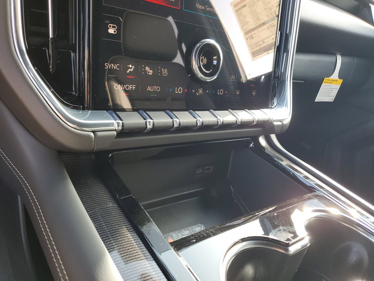 New 2026 GMC Yukon XL Elevation w/ Elevation Premium Package AWD/4WD image 23