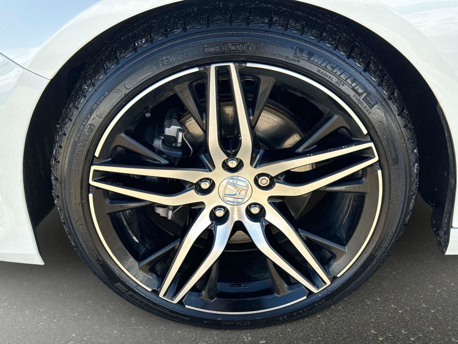 Used 2022 Honda Accord Touring image 9