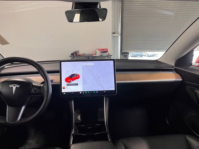 Used 2020 Tesla Model 3 Standard Range Plus image 20