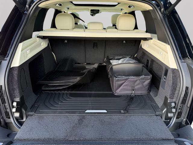 New 2026 Land Rover Range Rover SE image 30