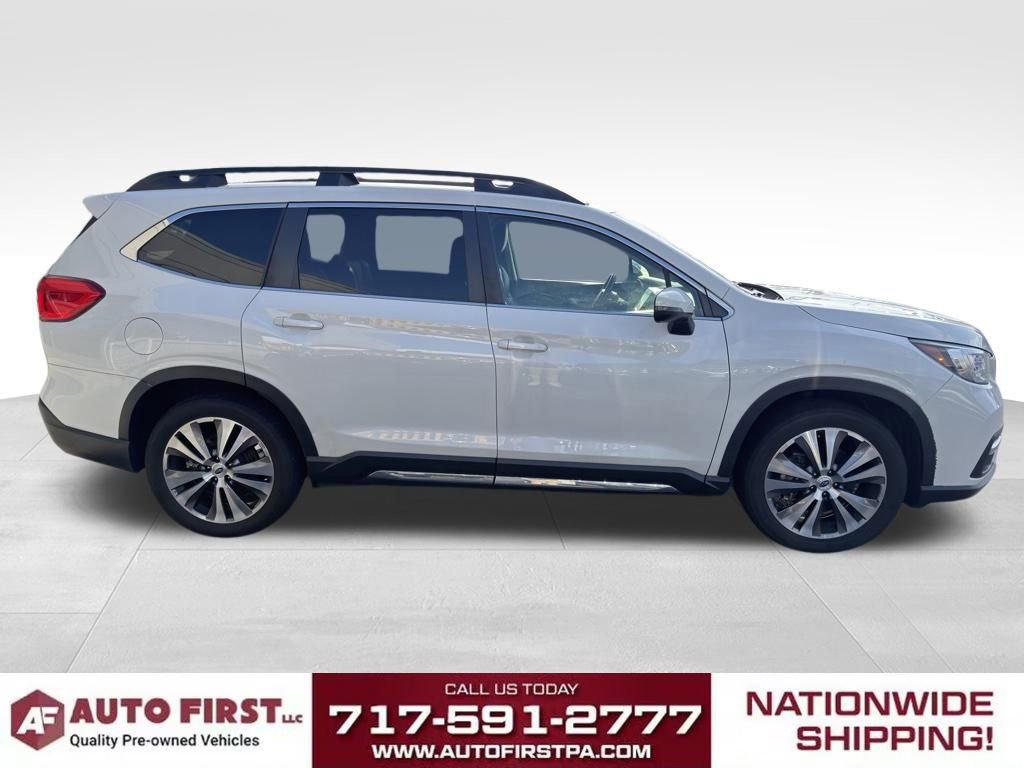 Used 2022 Subaru Ascent Limited image 2