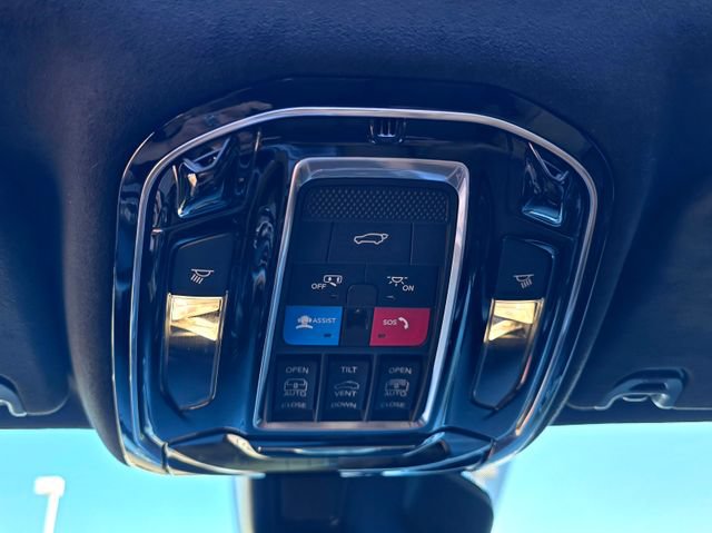 Certified 2023 Jeep Grand Wagoneer Series III AWD/4WD image 20