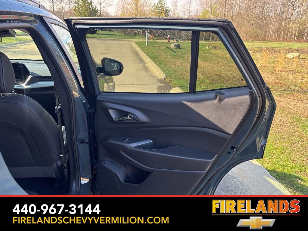 New 2026 Chevrolet Trax LT w/ Midnight Edition image 29