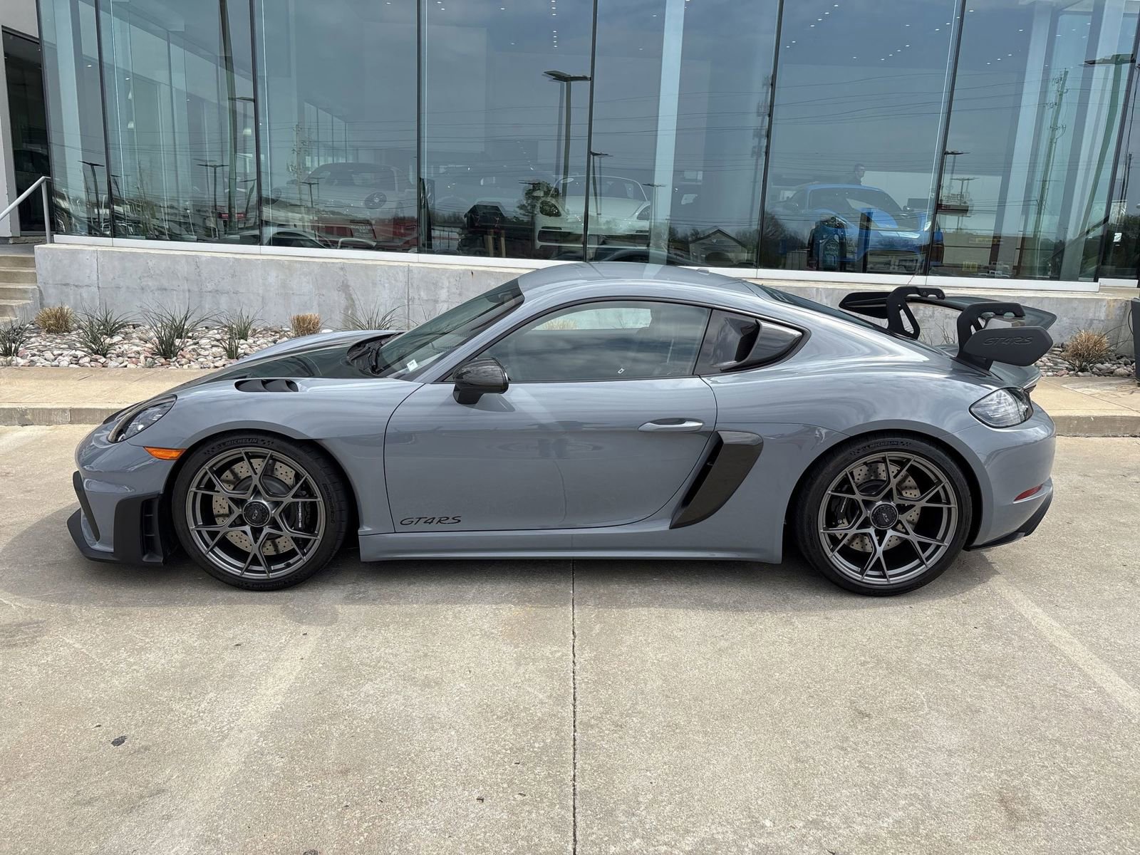 Certified 2023 Porsche 718 Cayman GT4 RS image 2