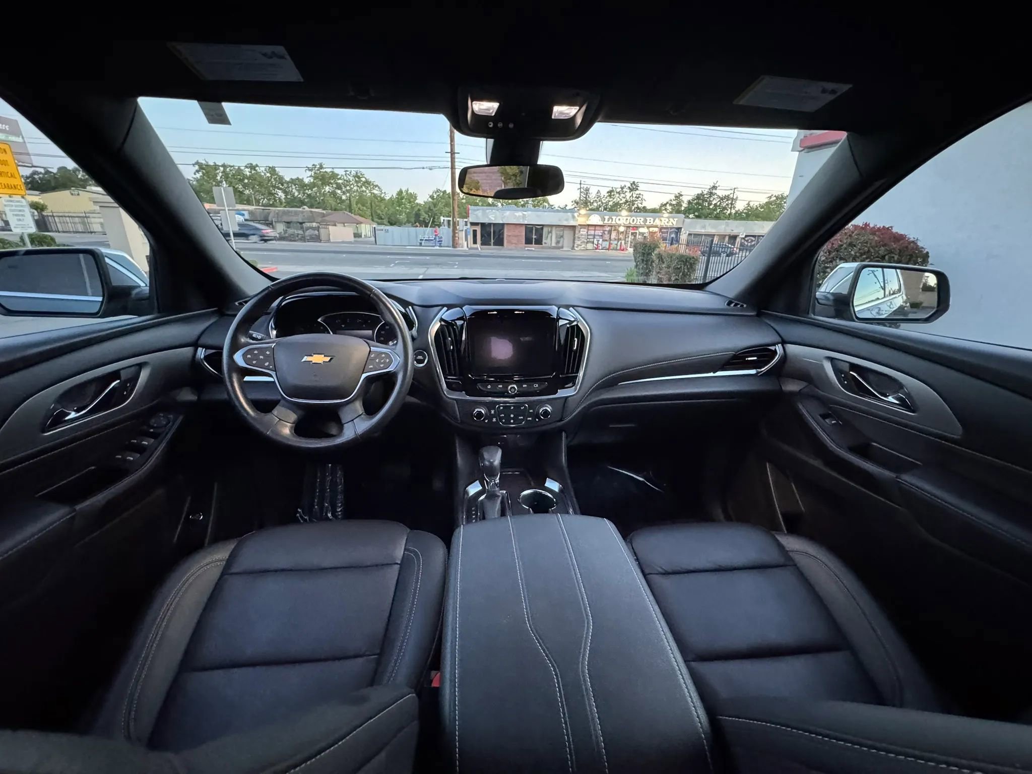 Used 2022 Chevrolet Traverse LT w/ LPO, Floor Liner Package image 20