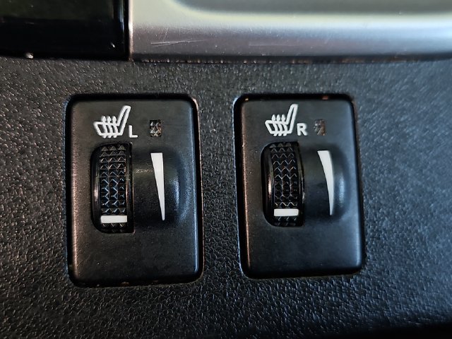 Used 2018 Toyota Highlander XLE AWD/4WD image 35