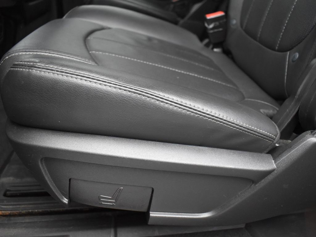 Used 2017 Buick Enclave Premium w/ Experience Buick Package image 24