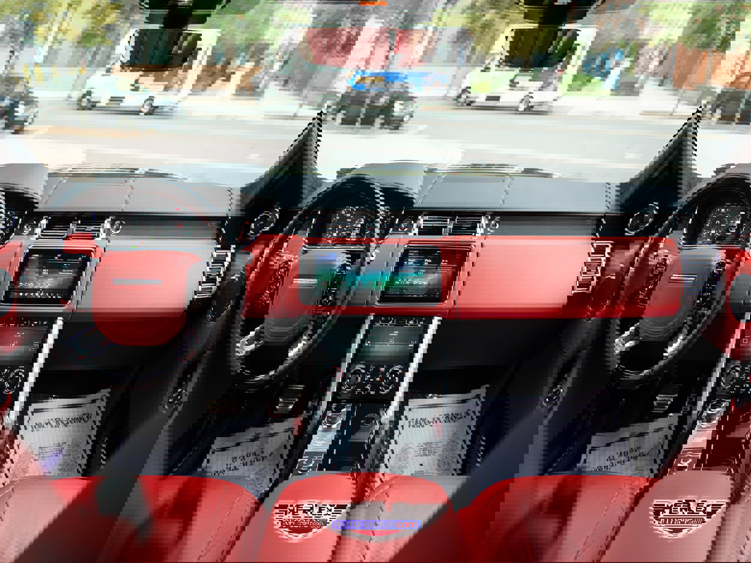 Used 2020 Land Rover Range Rover Autobiography image 14