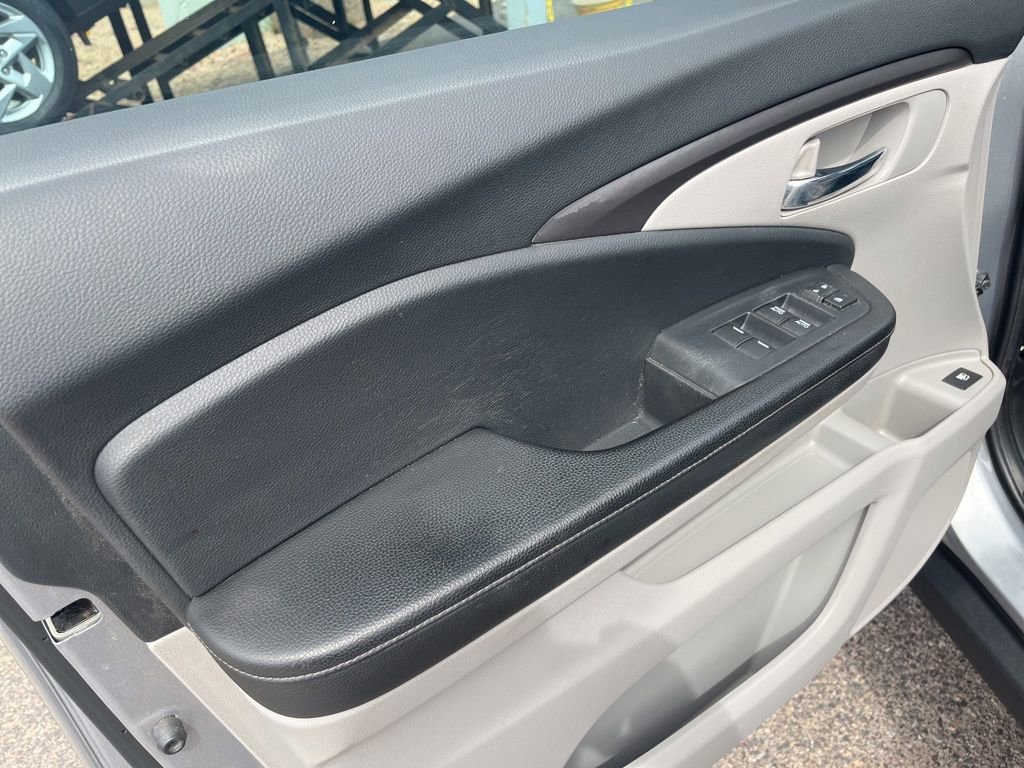 Used 2020 Honda Ridgeline RTL image 16