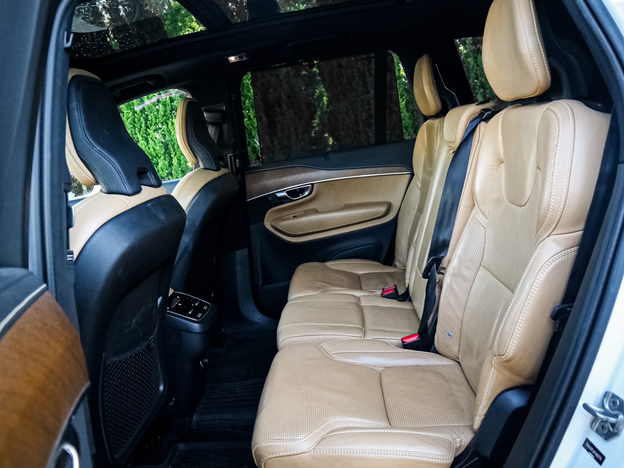 Used 2019 Volvo XC90 T6 Inscription w/ Luxury Package image 8