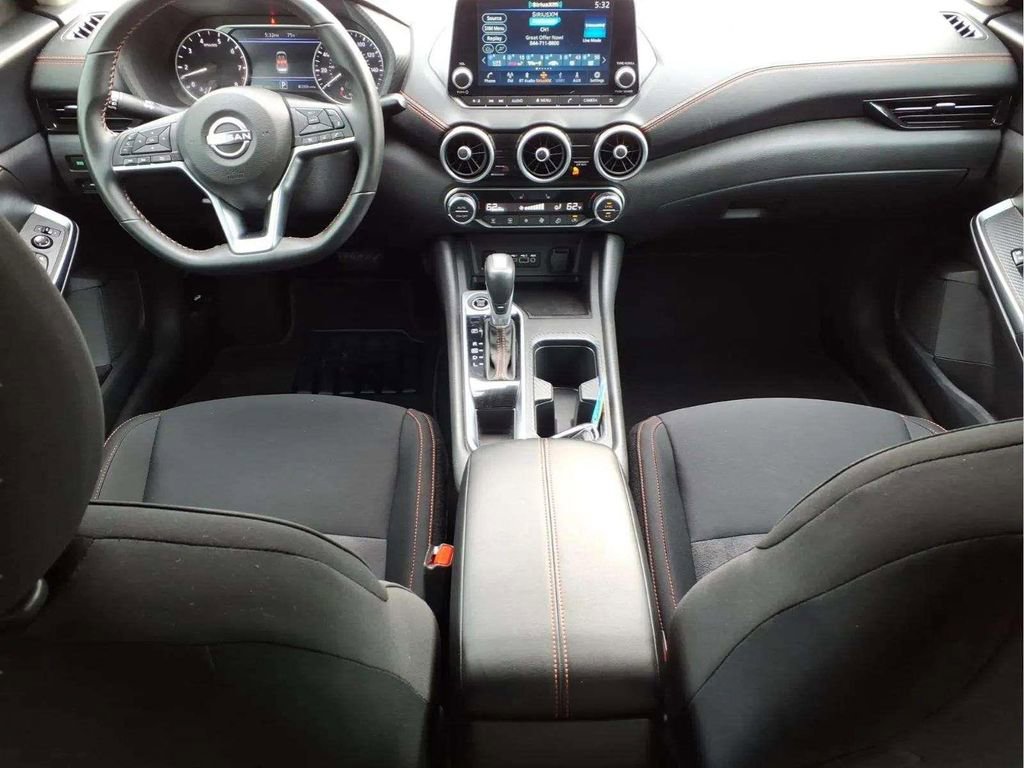 Used 2025 Nissan Sentra SR image 10