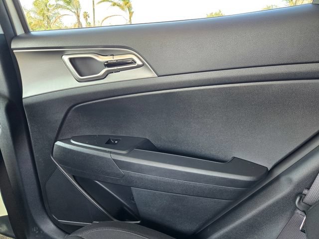 Used 2026 Kia Sportage LX FWD image 11