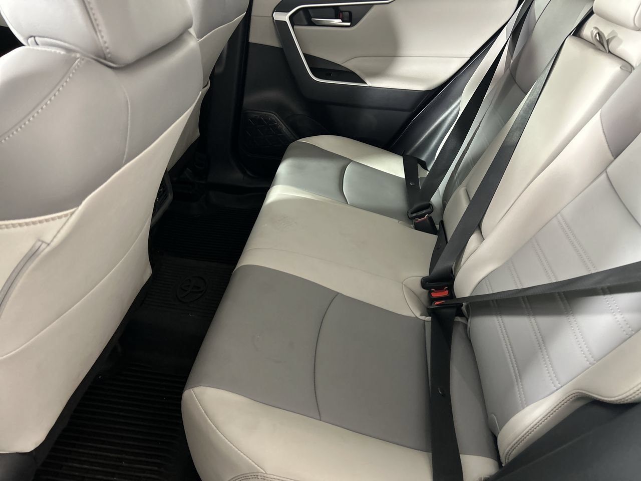 Used 2025 Toyota RAV4 XLE Premium w/ Weather Package FWD image 25