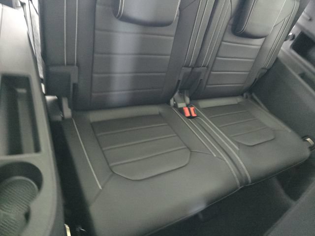 Certified 2025 Volkswagen Atlas SEL AWD/4WD image 12
