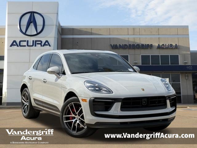 Used 2023 Porsche Macan S w/ Premium Package Plus AWD/4WD image 1