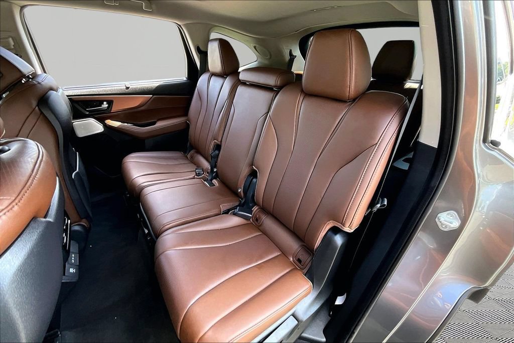 Used 2025 Acura MDX w/ Technology Package FWD image 18