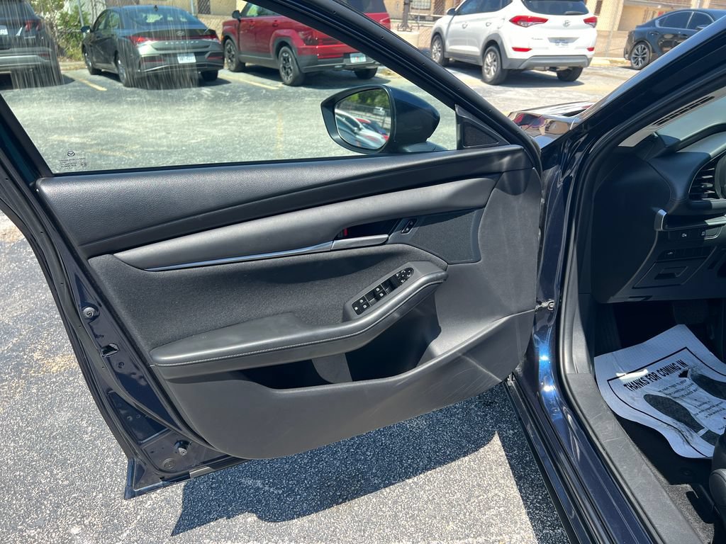 Used 2025 MAZDA MAZDA3 s FWD image 19
