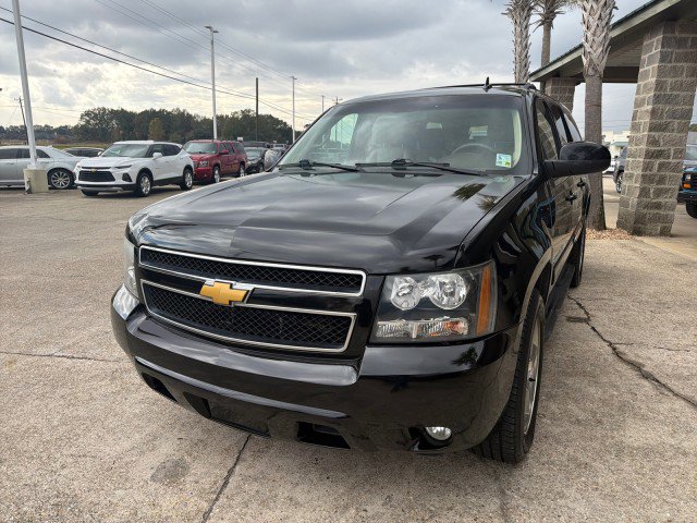 Used 2014 Chevrolet Suburban LT image 12