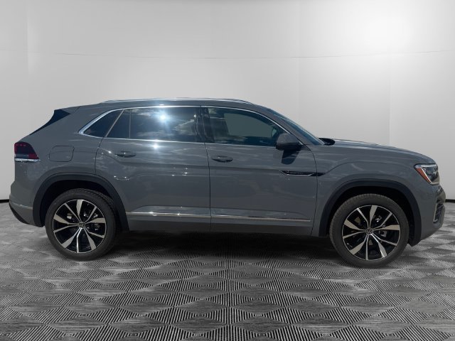 New 2026 Volkswagen Atlas Cross Sport SEL Premium R-Line AWD/4WD image 6