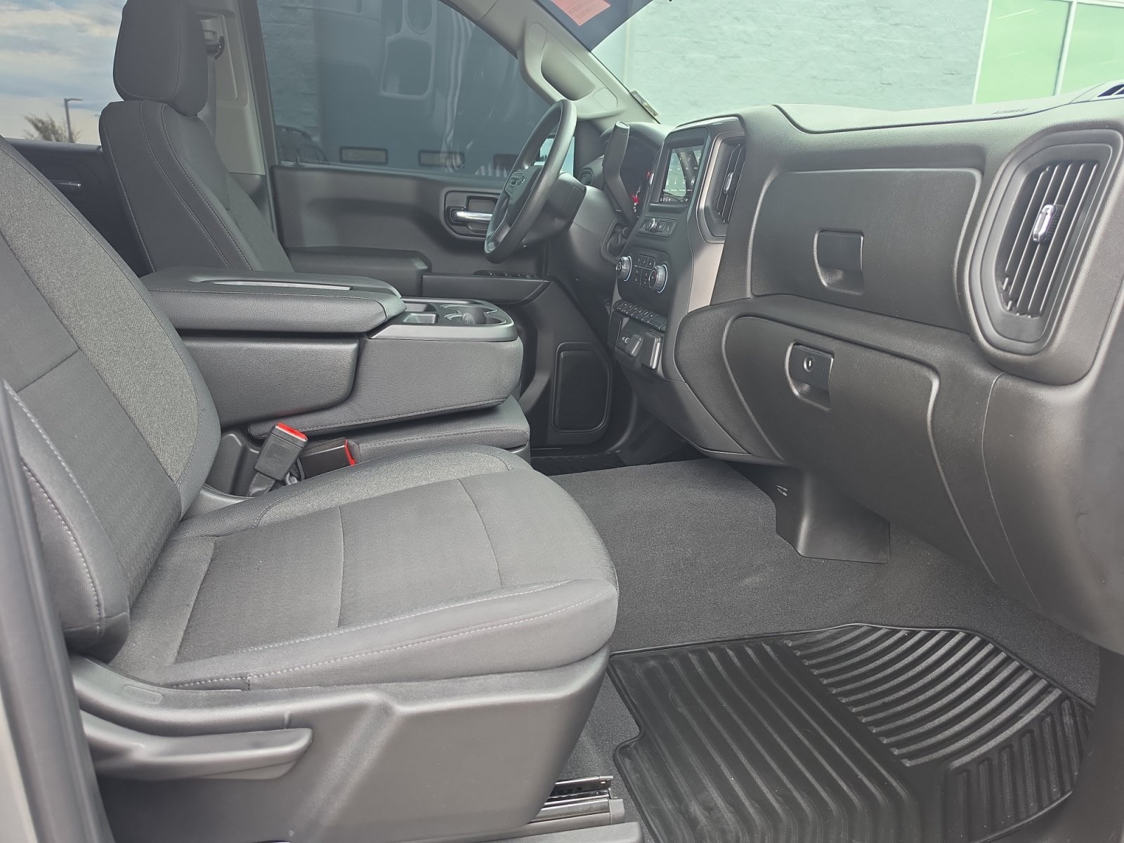 Used 2026 Chevrolet Silverado 1500 Custom w/ Turbomax Blackout Package RWD image 27