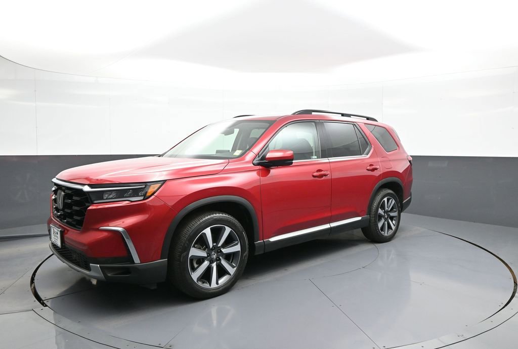 Used 2024 Honda Pilot Touring image 10