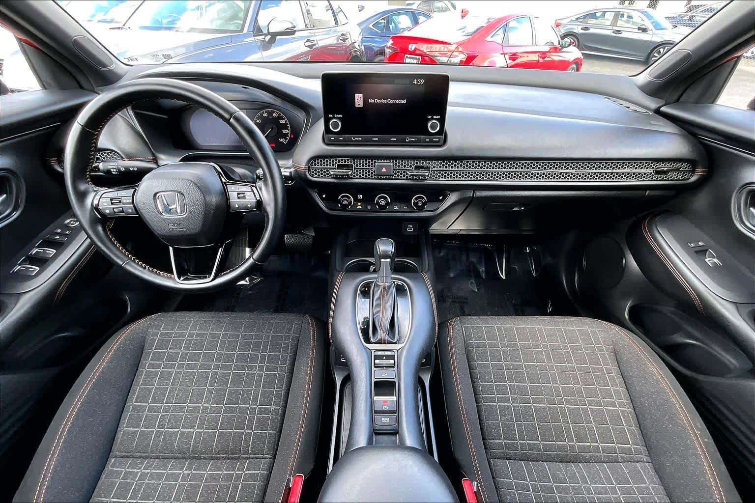 Certified 2025 Honda HR-V Sport image 15