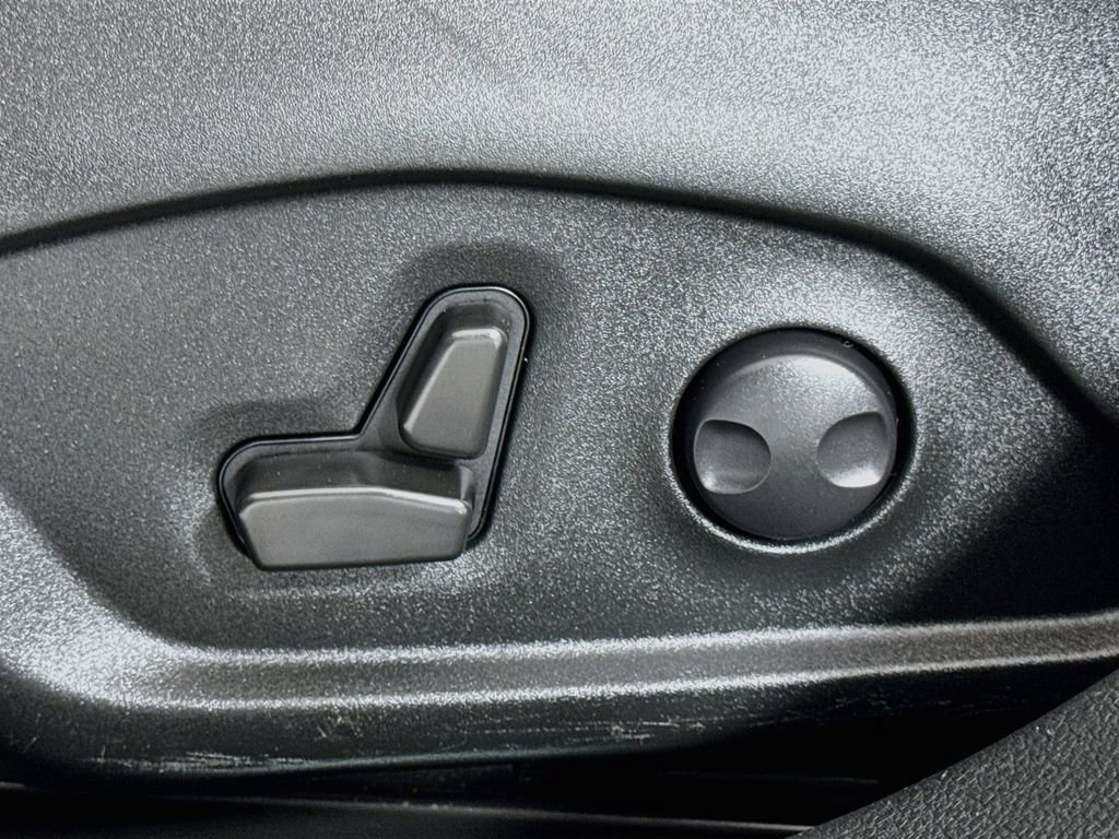 Used 2022 Jeep Compass Latitude w/ Convenience Group AWD/4WD image 16