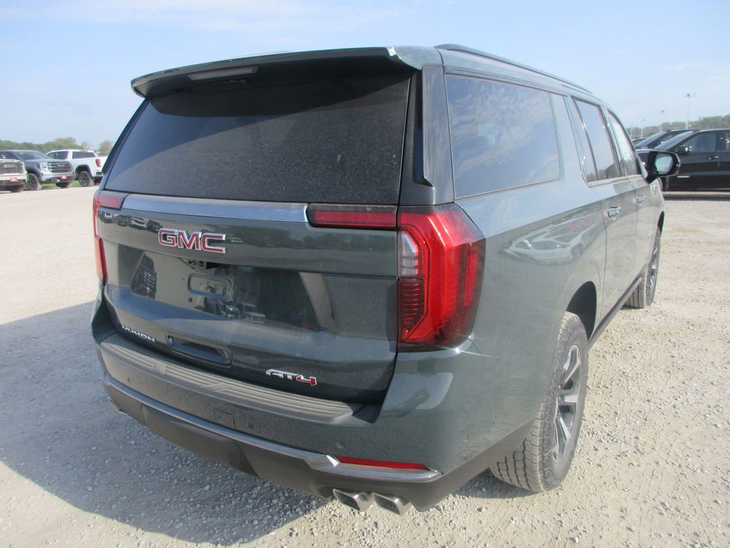 New 2026 GMC Yukon XL AT4 image 4