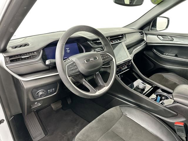 Used 2023 Jeep Grand Cherokee L Laredo image 20