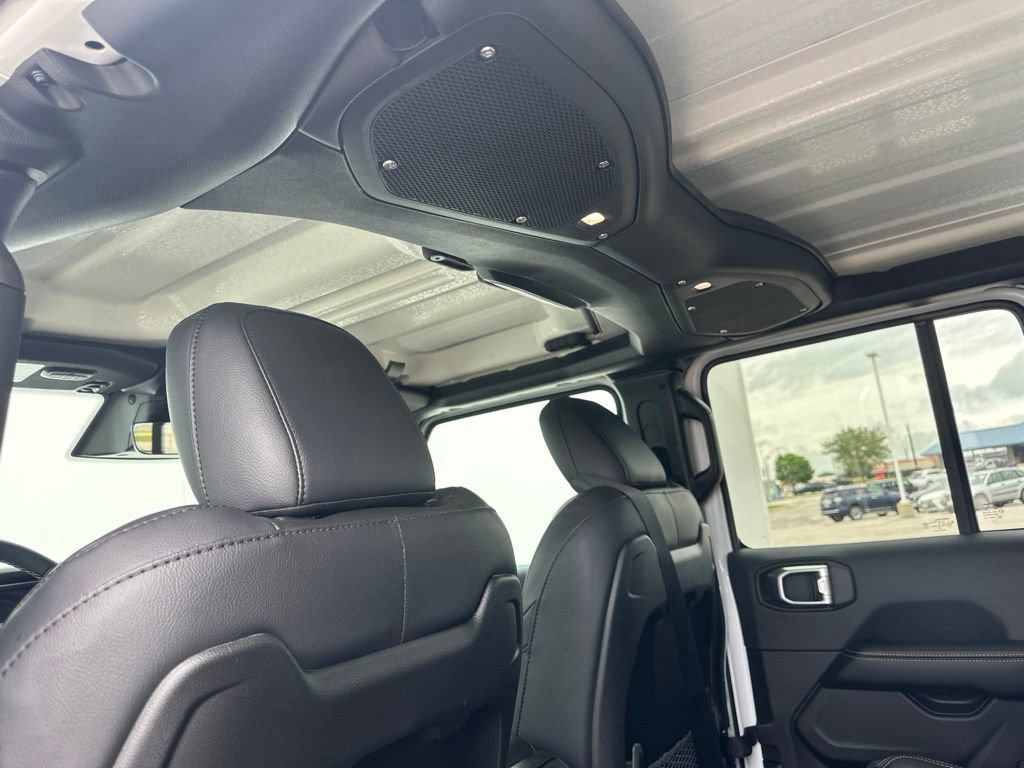 New 2026 Jeep Gladiator Sport AWD/4WD image 21