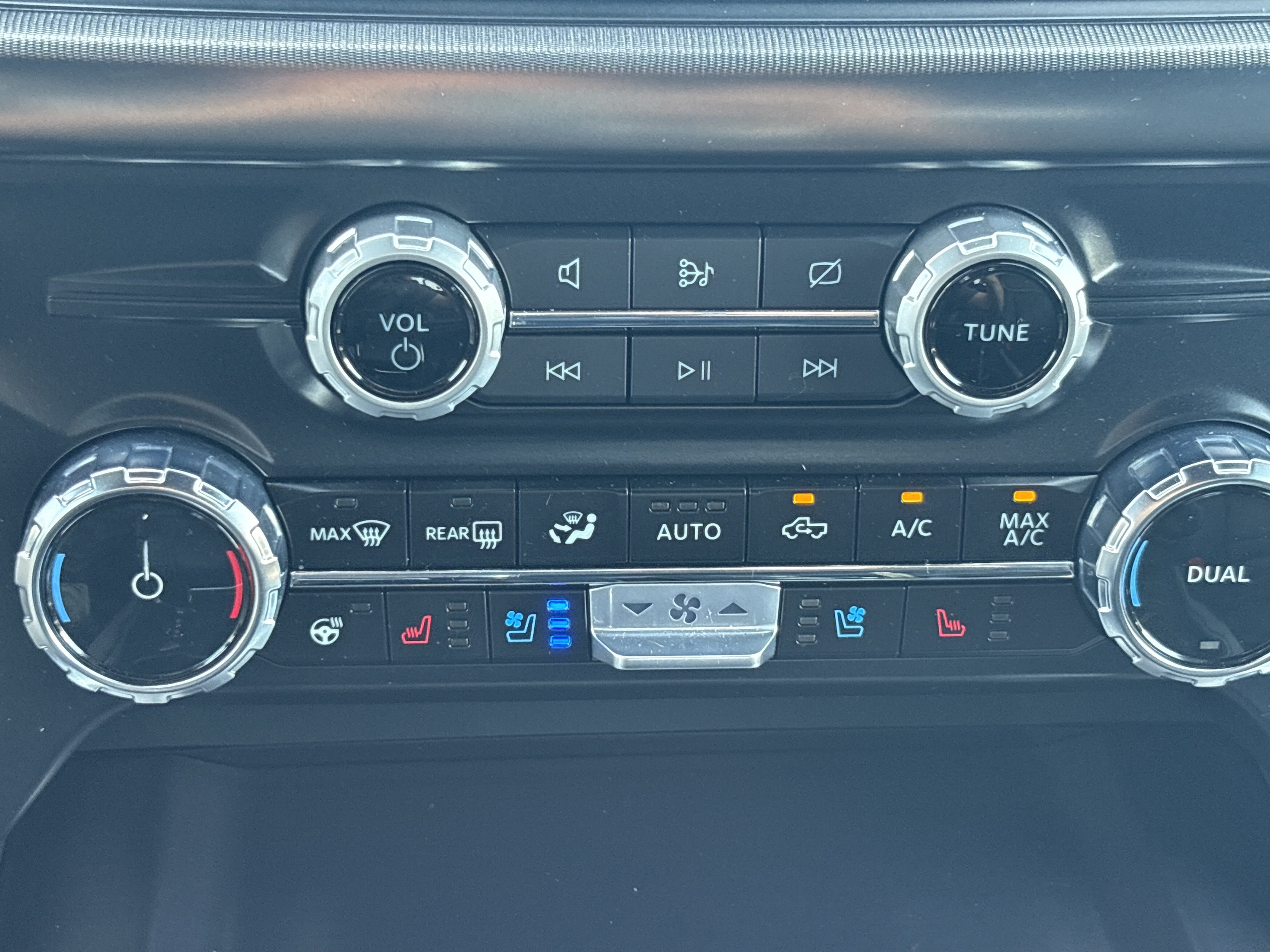 Certified 2024 Ford F150 Platinum AWD/4WD image 36