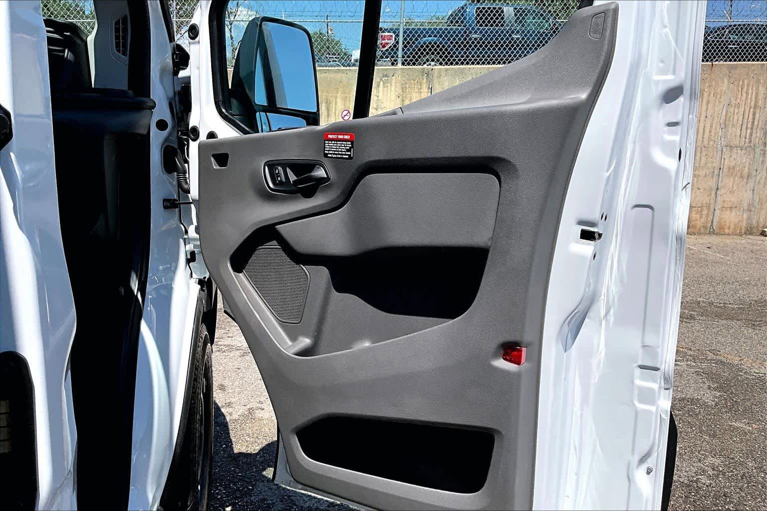Used 2026 Ford Transit 250 Low Roof RWD image 23