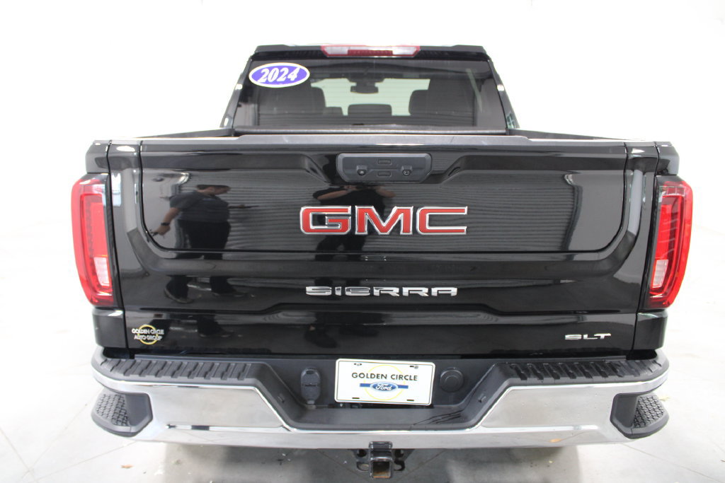 Used 2024 GMC Sierra 1500 SLT AWD/4WD image 8