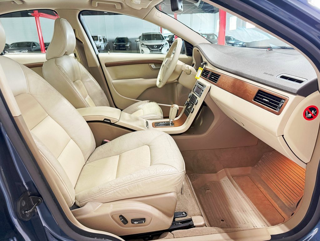 Used 2008 Volvo S80 3.2 image 33