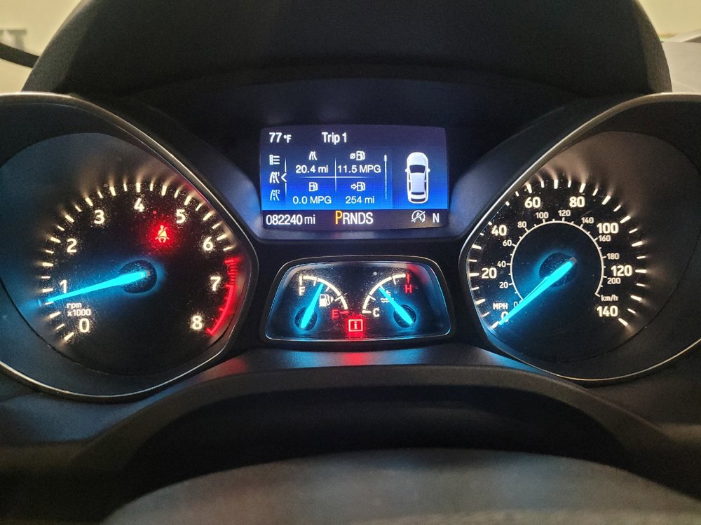 Used 2017 Ford Escape SE w/ SE Cold Weather Package FWD image 23