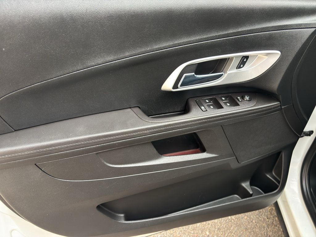 Used 2016 Chevrolet Equinox LT FWD image 21