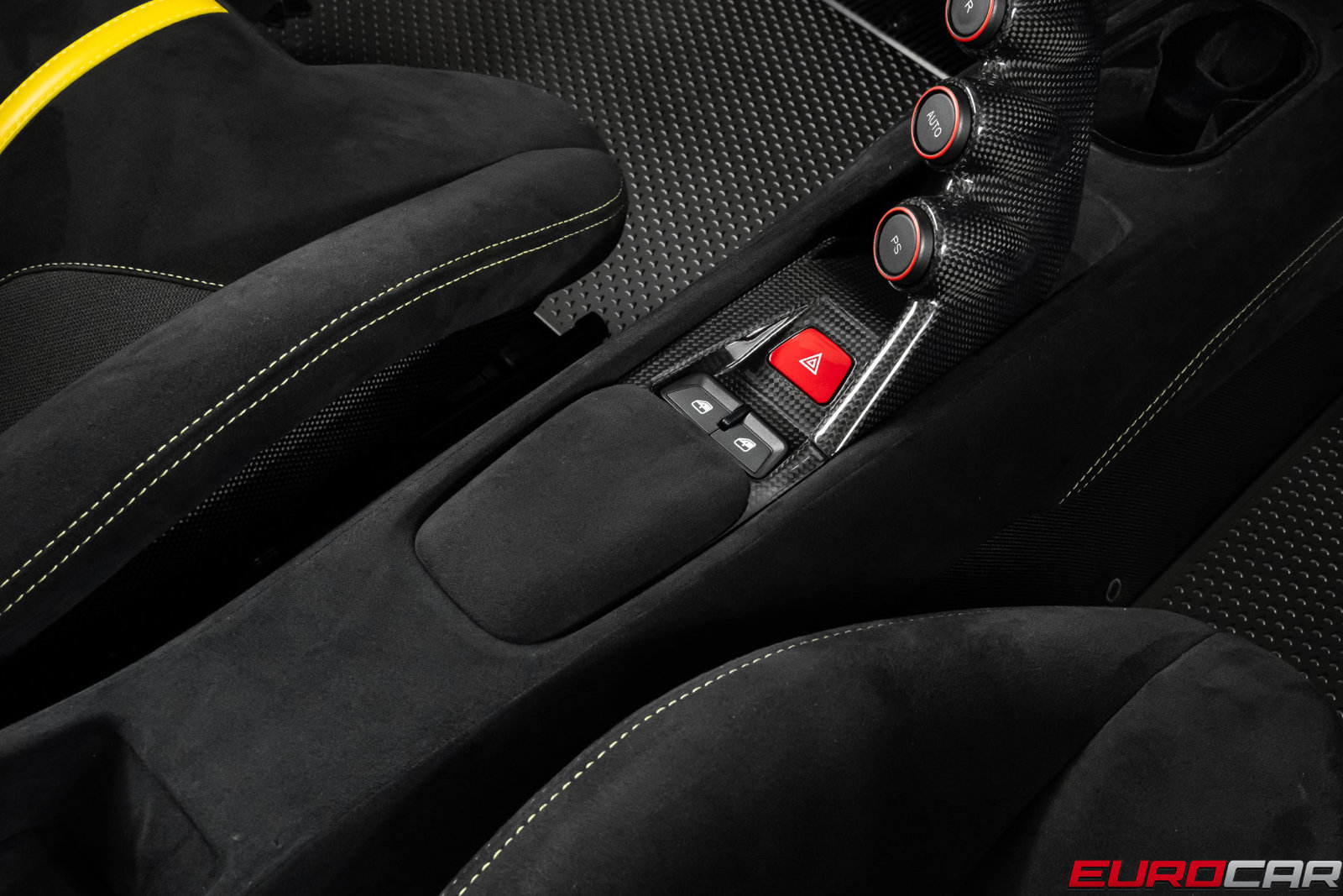 Used 2020 Ferrari 488 Pista Coupe RWD image 43